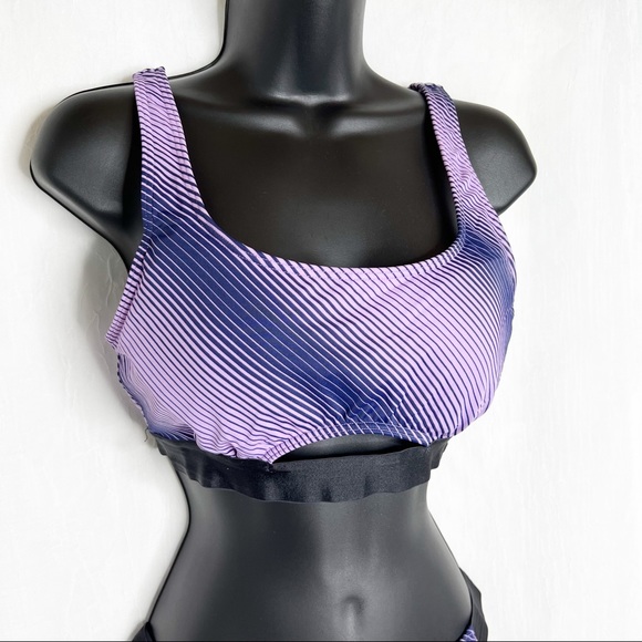 VICTORIAS SECRET Bikini - Picture 4 of 13